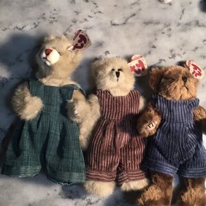 Ty Collectible Bear’s